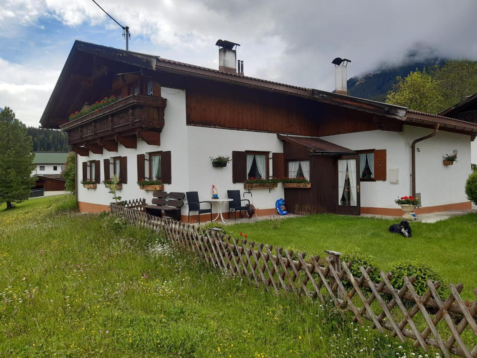 Ferienhaus Muchhof Leutasch Exterior photo